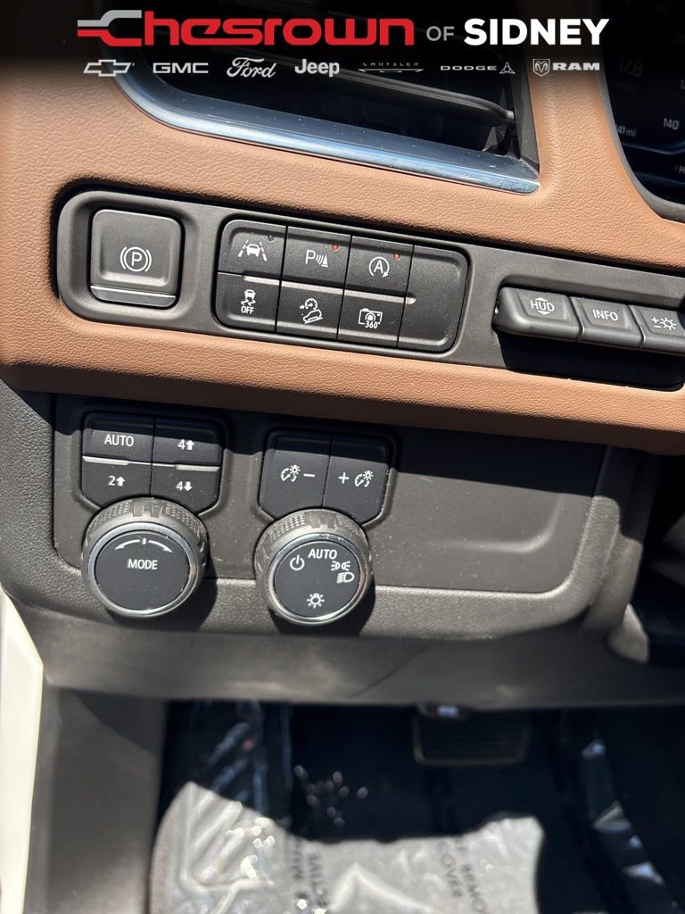 Used 2023 Chevrolet Suburban High Country image 48