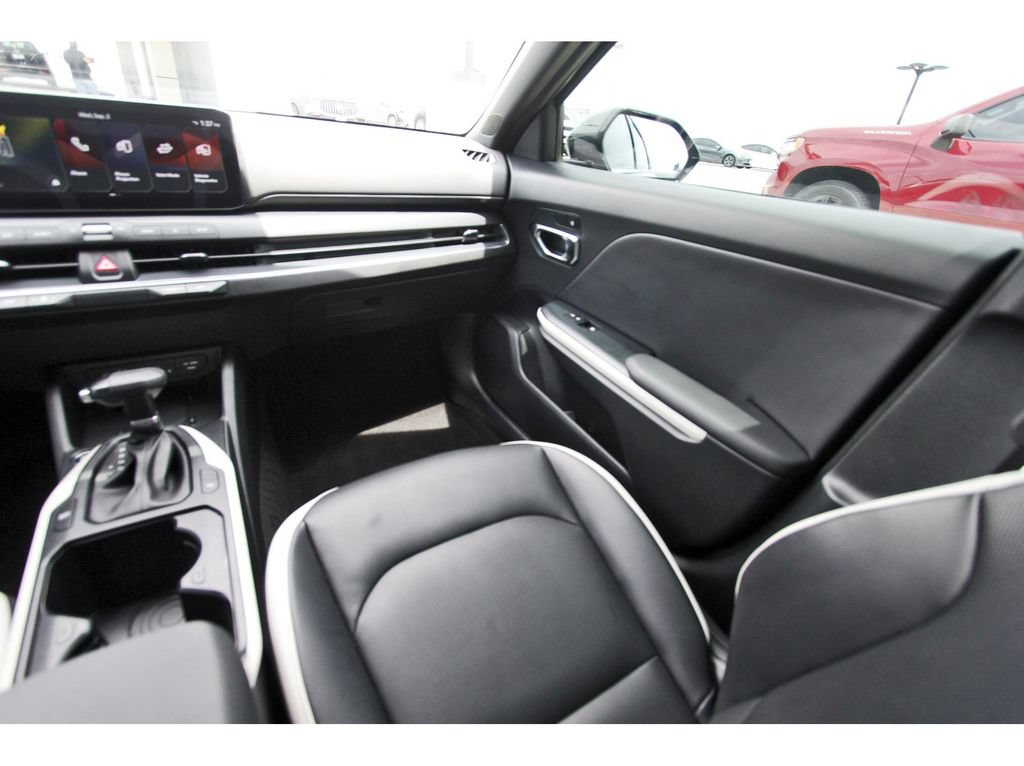 Used 2026 Kia K4 GT-Line w/ GT-Line Sunroof Package FWD image 10