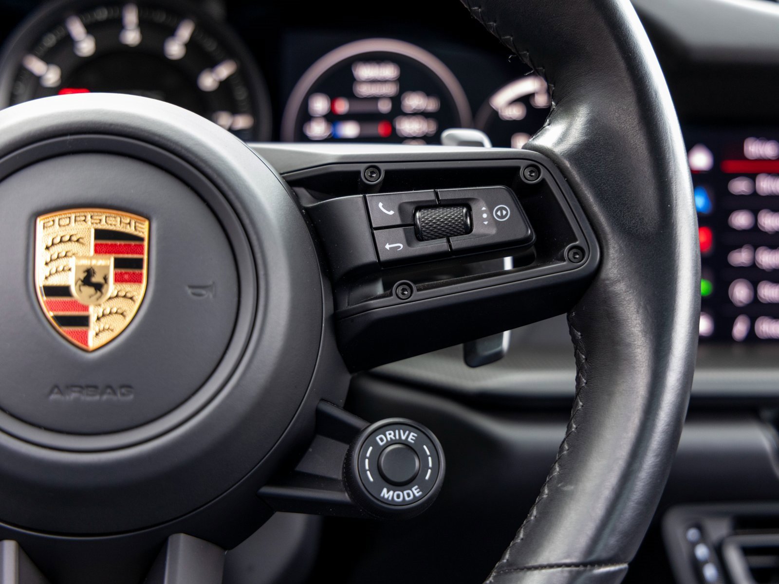 Certified 2022 Porsche 911 Carrera GTS image 33