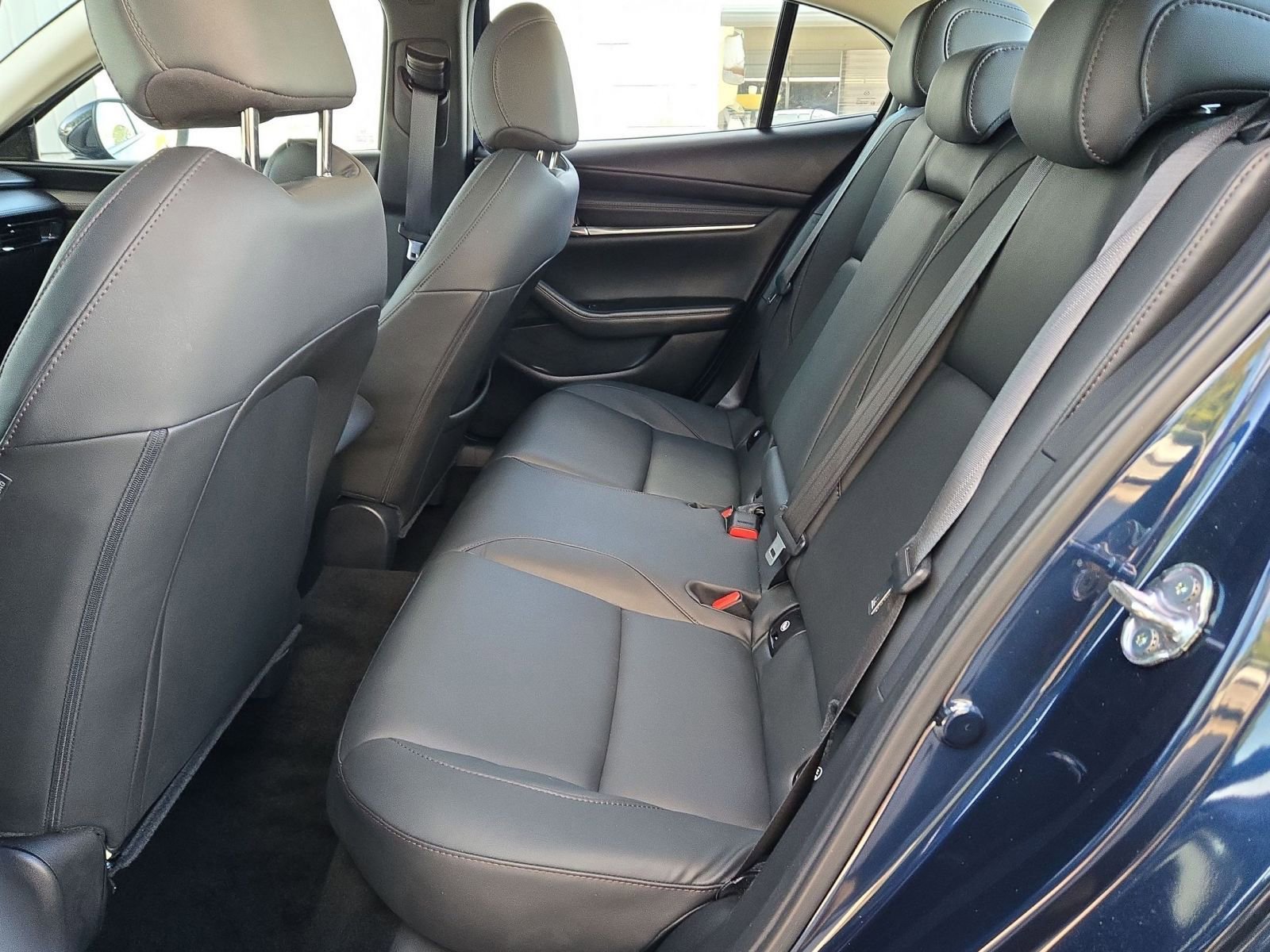 Used 2025 MAZDA MAZDA3 s image 26