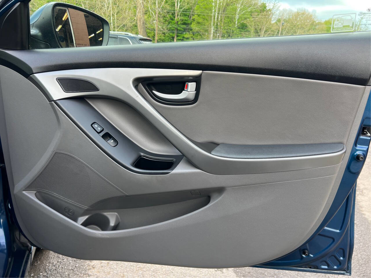 Used 2014 Hyundai Elantra Limited FWD image 18