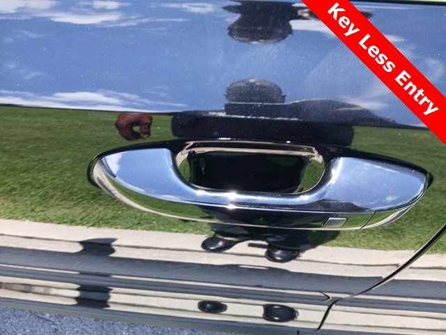 New 2025 Kia Sorento S w/ Panoramic Sunroof Package image 16