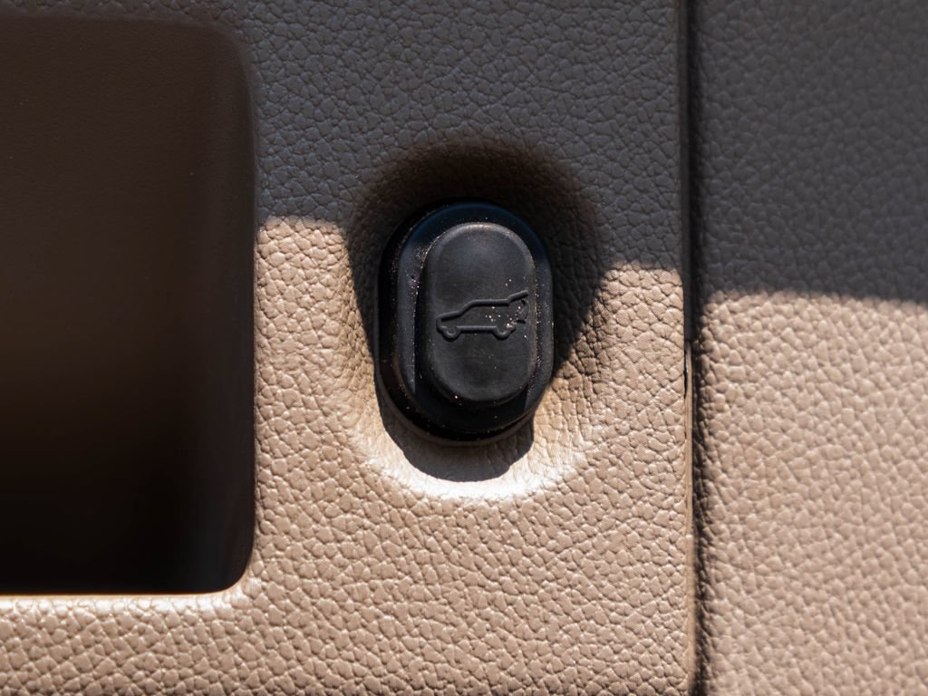 Used 2020 Chevrolet Tahoe Premier AWD/4WD image 48