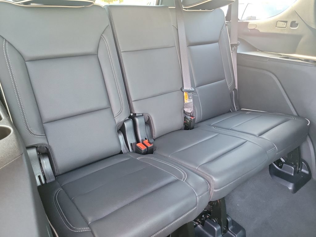 Used 2025 Chevrolet Tahoe Premier RWD image 23