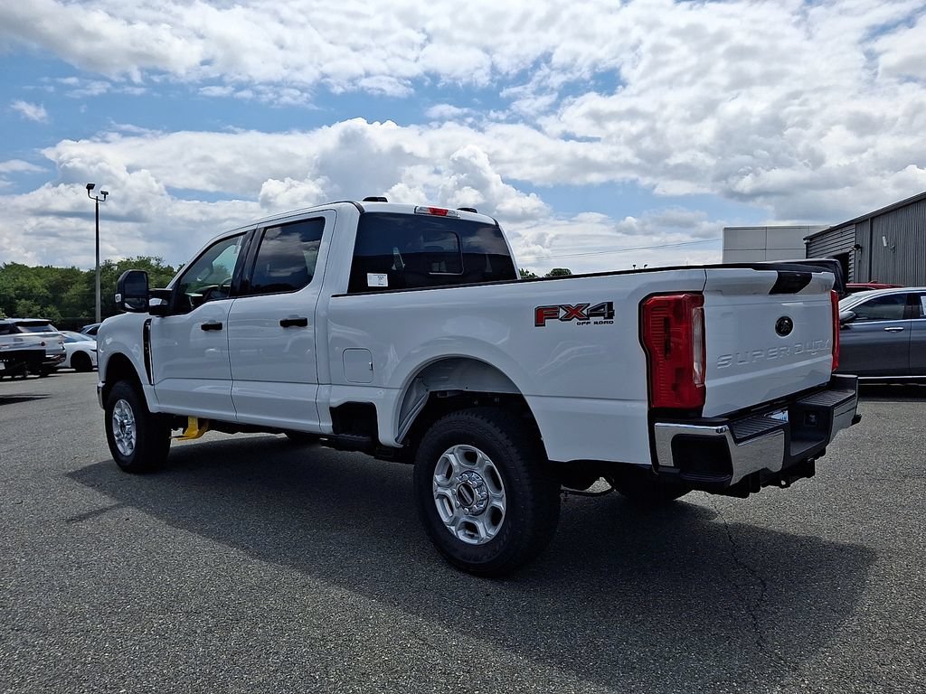 New 2026 Ford F350 XLT AWD/4WD image 3