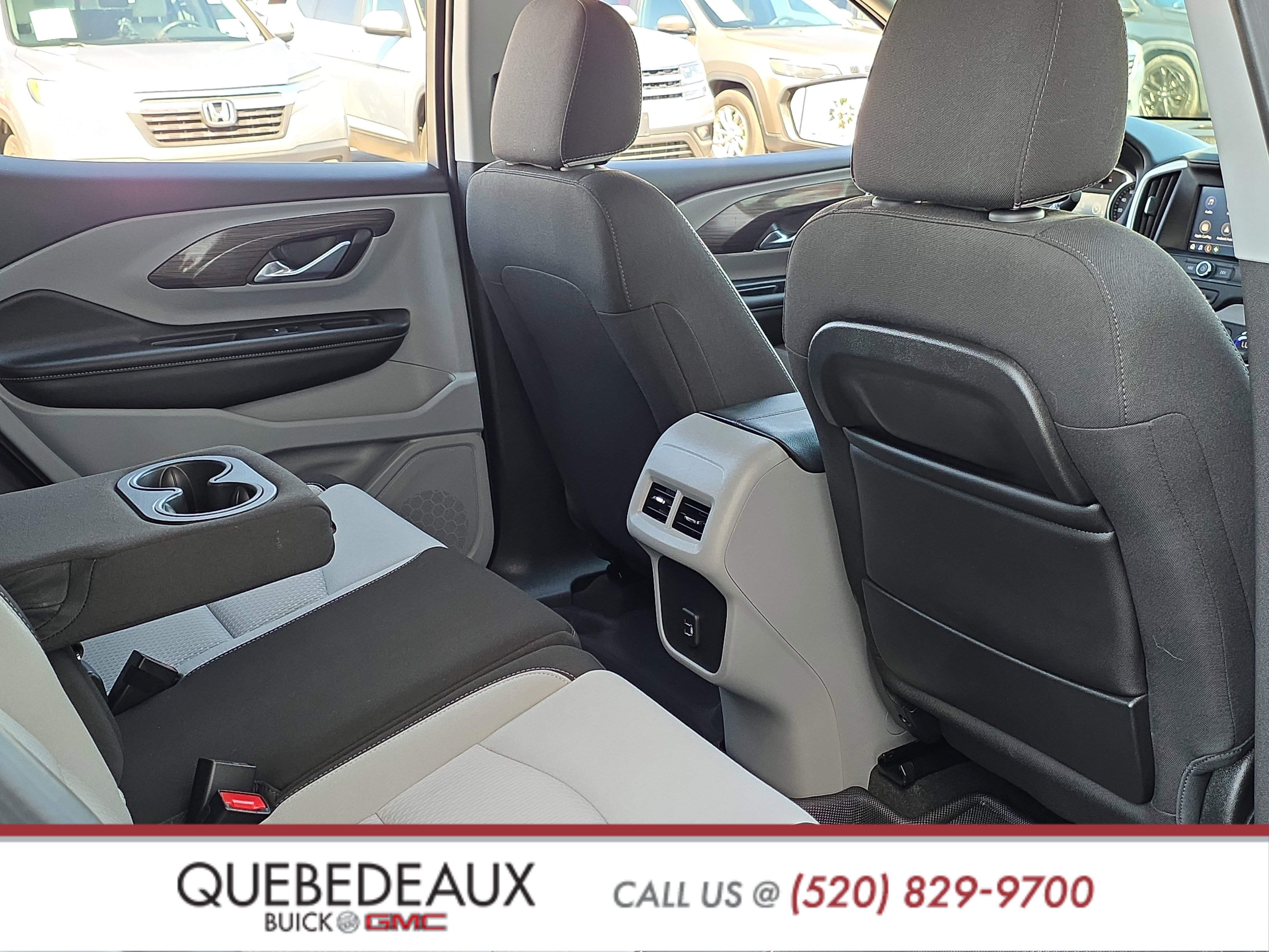 Used 2024 GMC Terrain SLE w/ Driver Convenience Package image 28