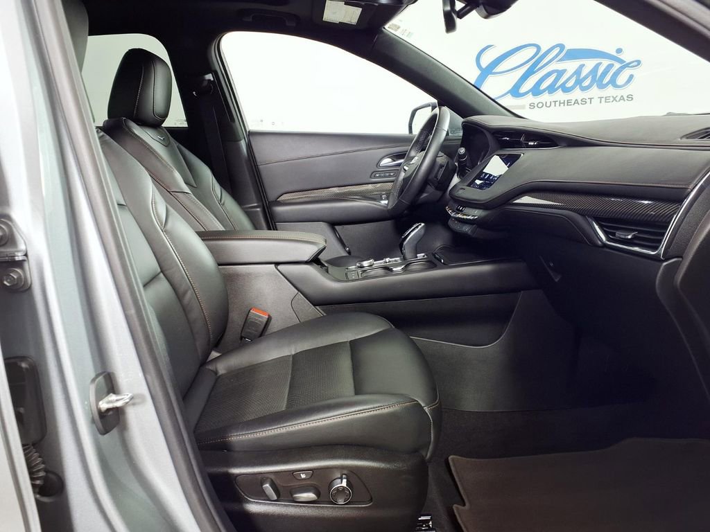 Used 2023 Cadillac XT4 Sport image 11