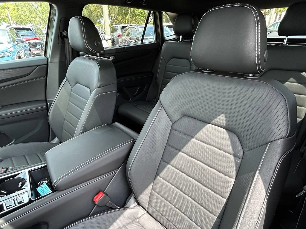 New 2026 Volkswagen Atlas Cross Sport SEL R-Line AWD/4WD image 18