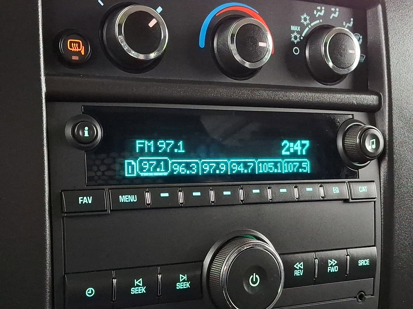 Used 2024 Chevrolet Express 2500 w/ Driver Convenience Package image 23