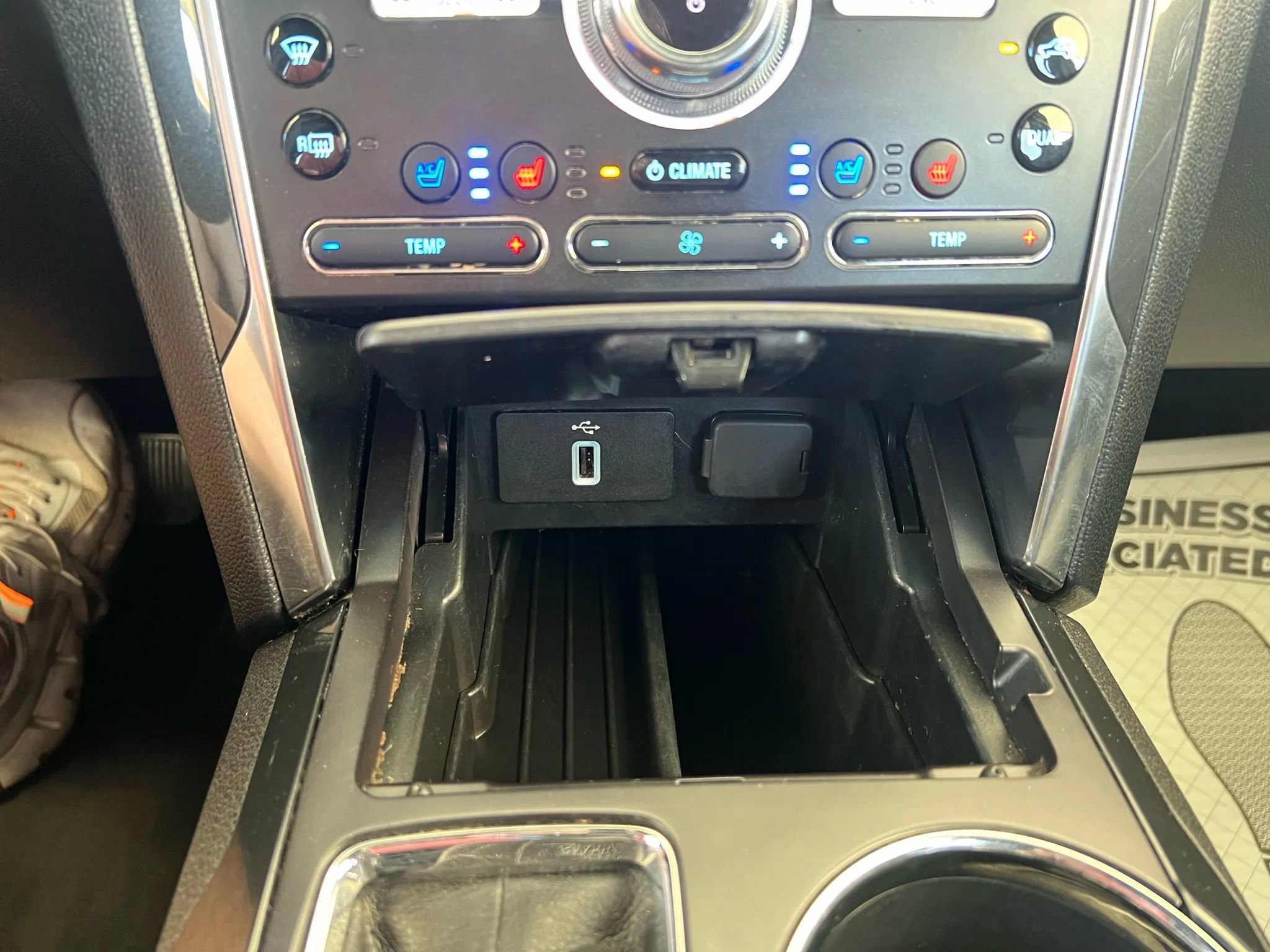 Used 2019 Ford Explorer Limited image 21