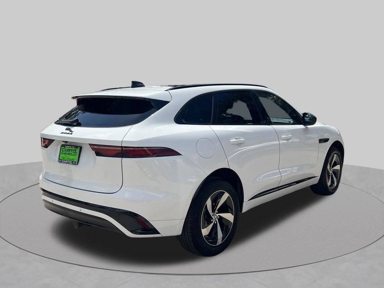 Used 2025 Jaguar F-PACE R-Dynamic S AWD/4WD image 5
