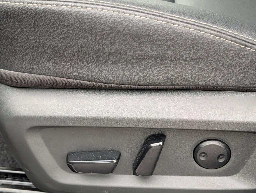 Used 2026 Nissan Rogue SL FWD image 25