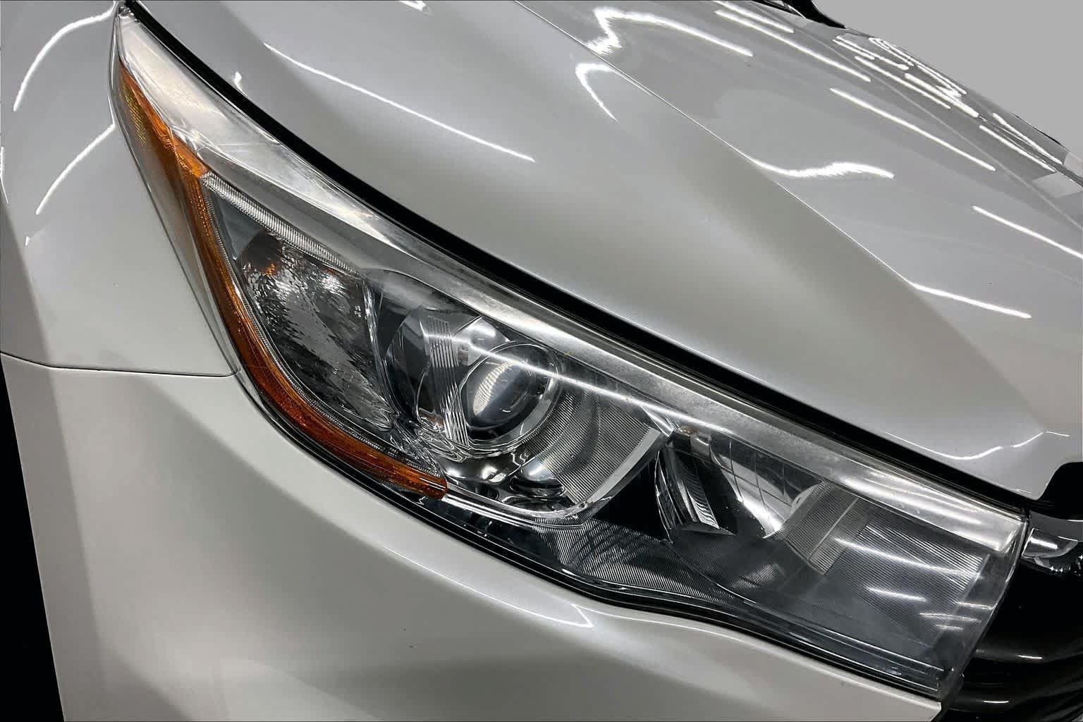 Used 2015 Toyota Highlander XLE AWD/4WD image 27