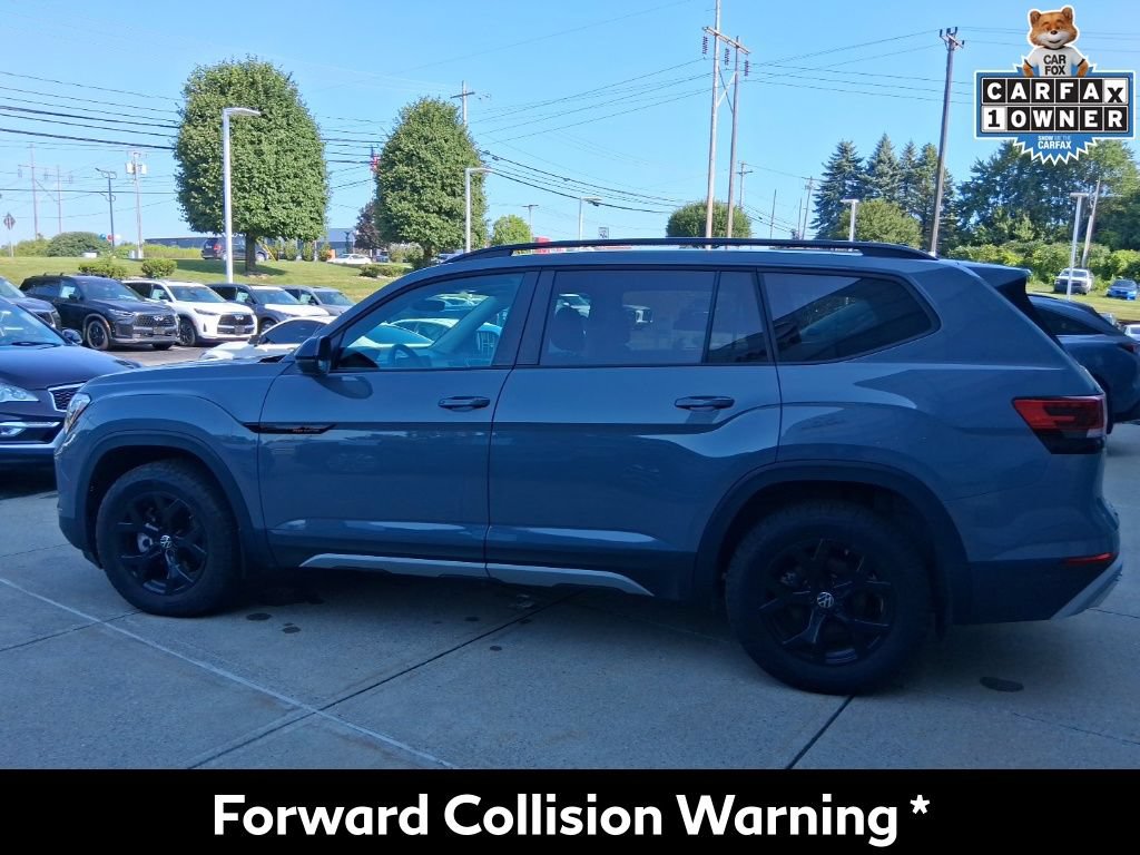 Used 2025 Volkswagen Atlas Peak Edition SE AWD/4WD image 6