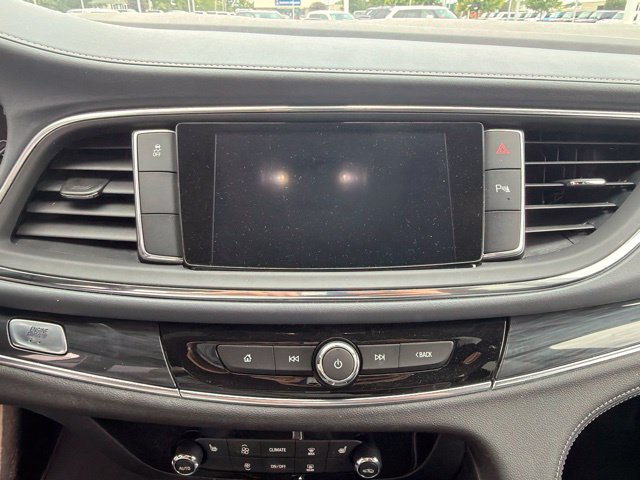 Used 2020 Buick Enclave Preferred FWD image 21