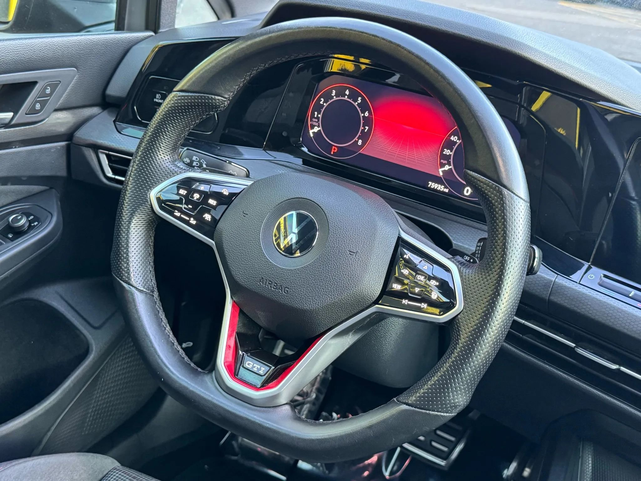 Used 2022 Volkswagen GTI SE image 11
