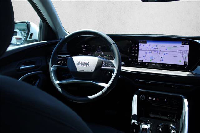 Certified 2025 Audi Q5 Premium w/ Convenience Package AWD/4WD image 24