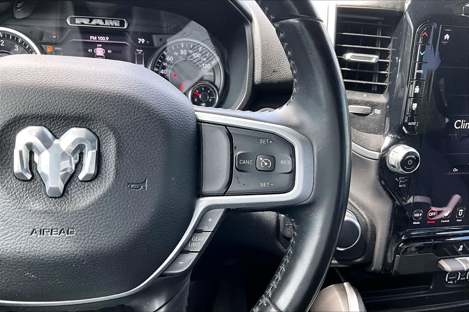 Used 2021 RAM 1500 Big Horn image 13