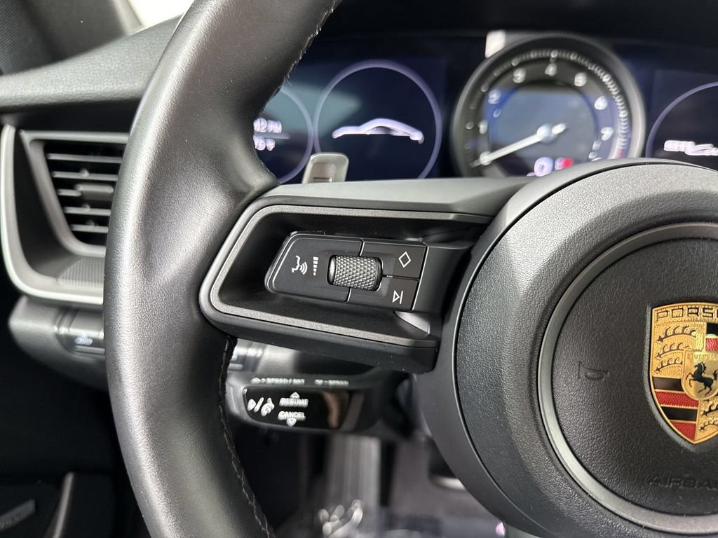 Certified 2024 Porsche 911 Carrera 4 AWD/4WD image 38