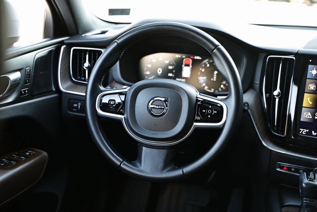 Used 2021 Volvo XC60 T5 Inscription w/ Protection Package Premier image 30