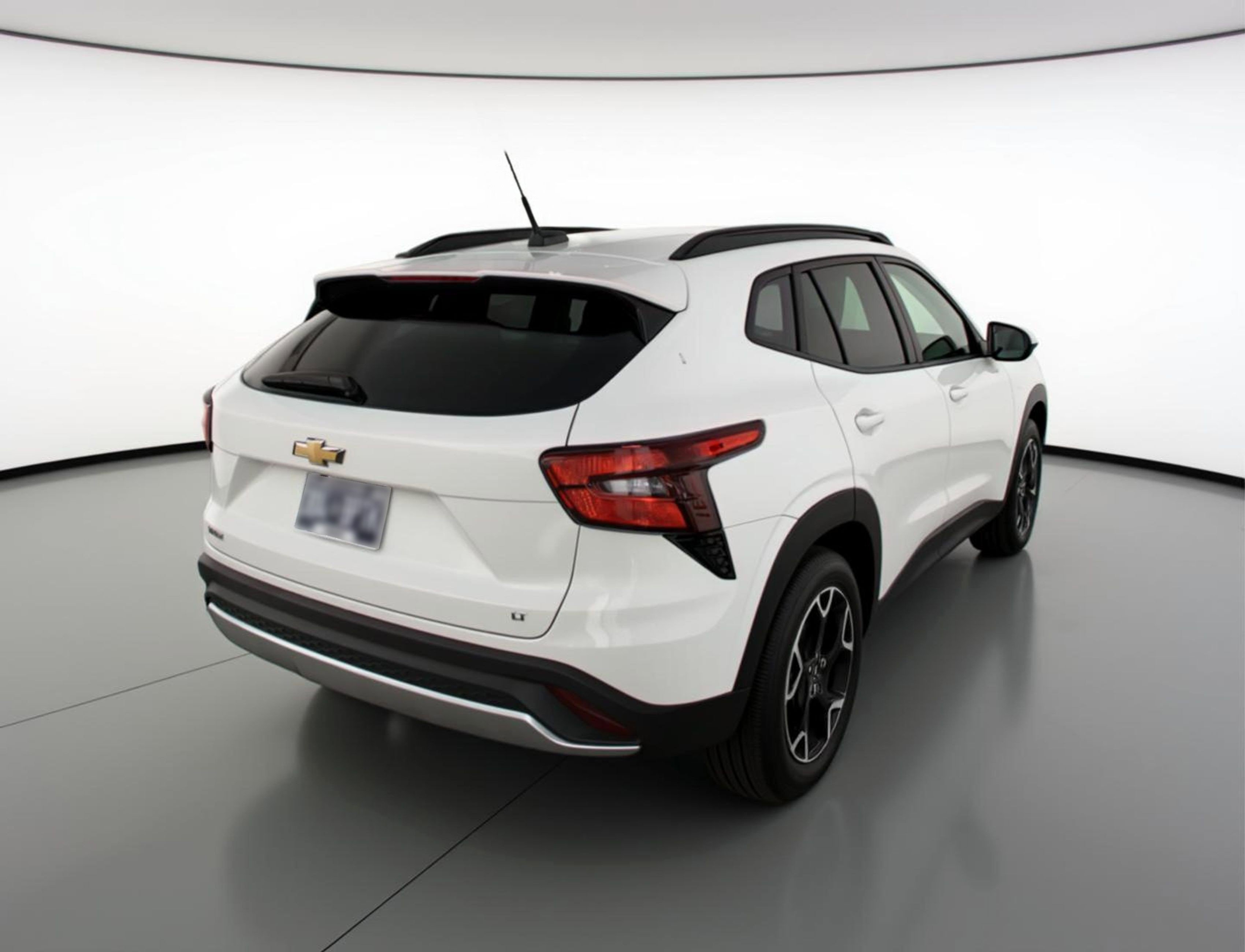 Used 2025 Chevrolet Trax LT image 9