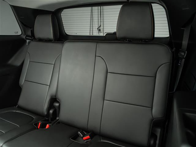 Used 2020 Chevrolet Traverse Premier w/ Redline Edition FWD image 30