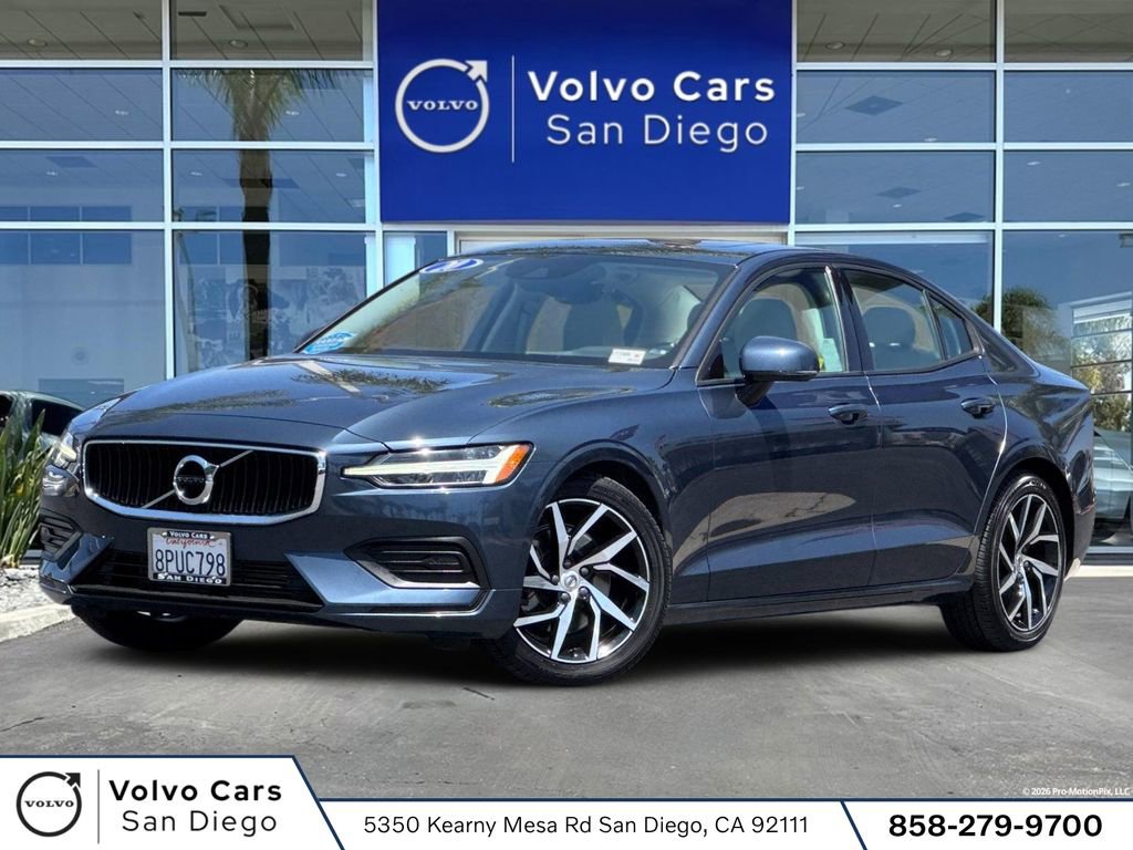 Used 2020 Volvo S60 T5 Momentum FWD image 1