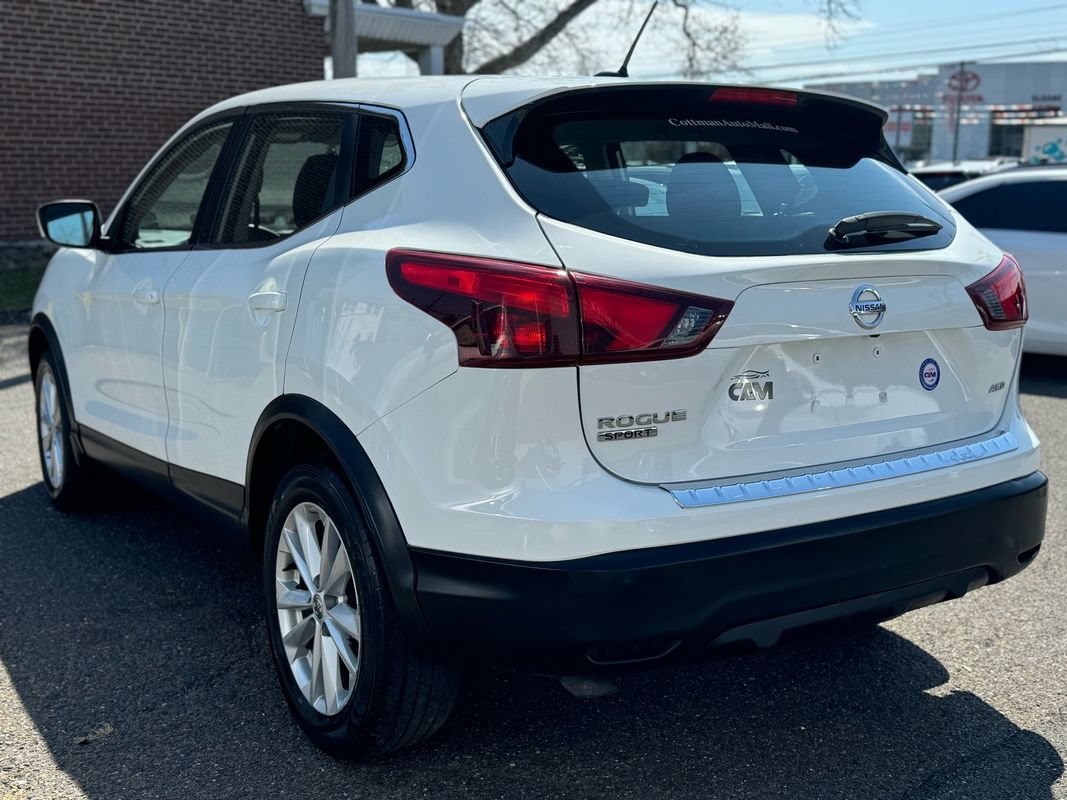 Used 2017 Nissan Rogue Sport S w/ S Appearance Package AWD/4WD image 6