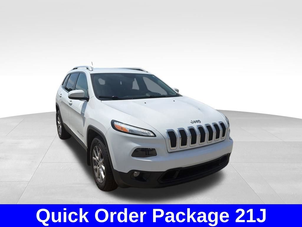 Used 2016 Jeep Cherokee Latitude image 4