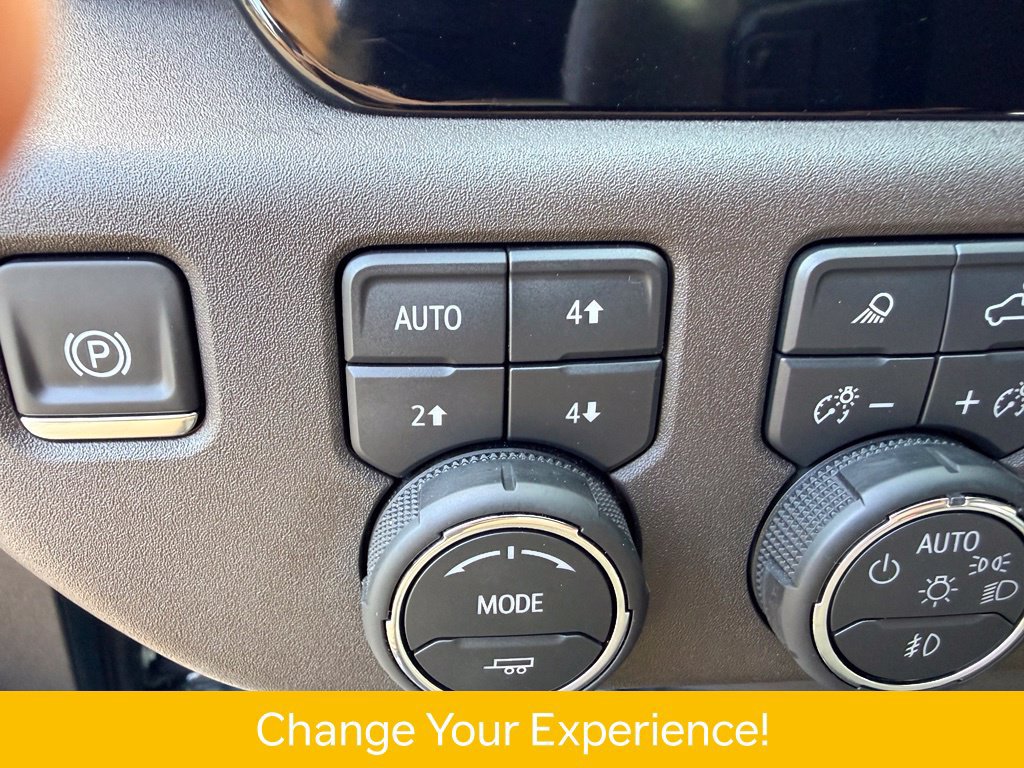 Used 2026 Chevrolet Silverado 1500 LTZ AWD/4WD image 7