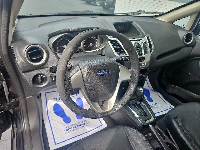 Used 2012 Ford Fiesta SE w/ Winter Pkg FWD image 9