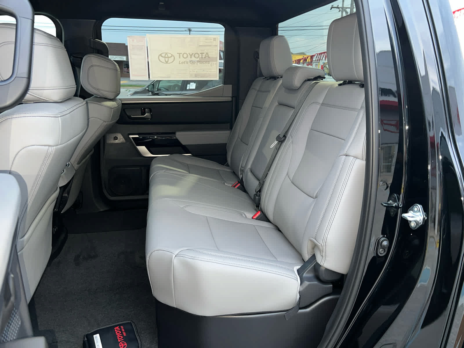 New 2026 Toyota Tundra Limited AWD/4WD image 12