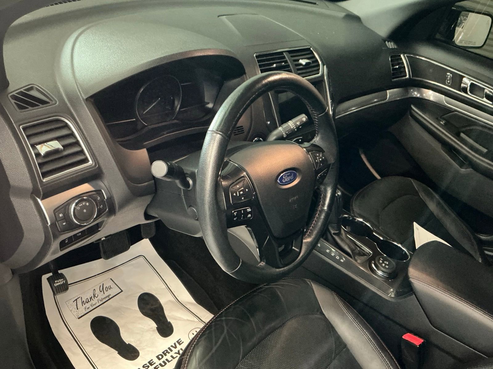 Used 2018 Ford Explorer Sport w/ Equipment Group 401A image 9