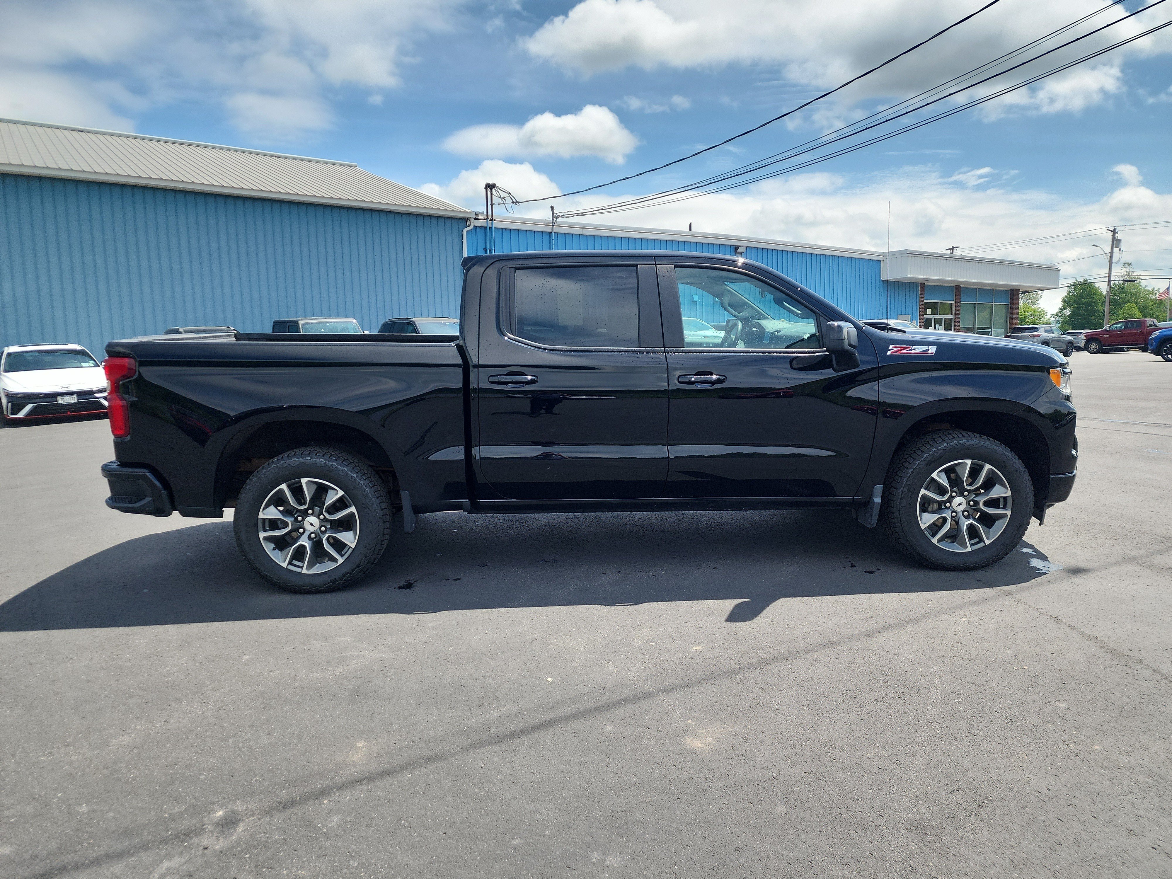 Certified 2023 Chevrolet Silverado 1500 RST AWD/4WD image 9