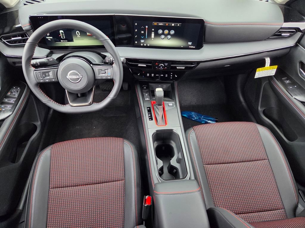 New 2026 Nissan Kicks SR w/ Cold Weather Package image 7