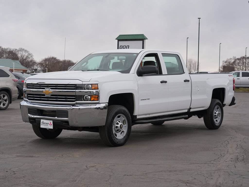 Used 2016 Chevrolet Silverado 2500 W/T AWD/4WD image 4
