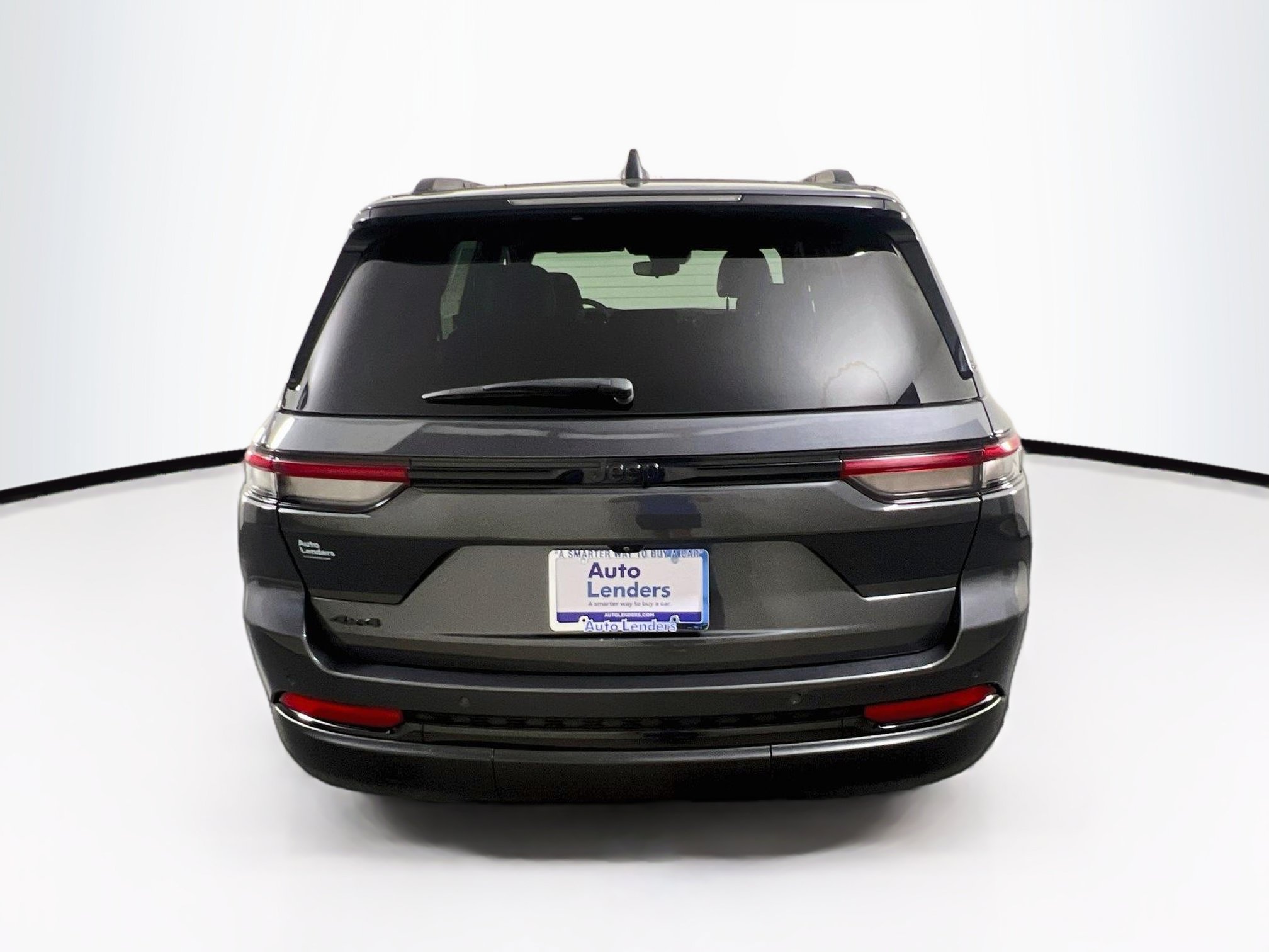 Used 2023 Jeep Grand Cherokee Altitude AWD/4WD image 6