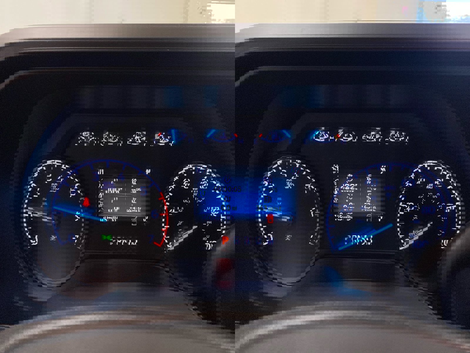 New 2025 Ford F350 XLT w/ FX4 Off-Road Package image 16