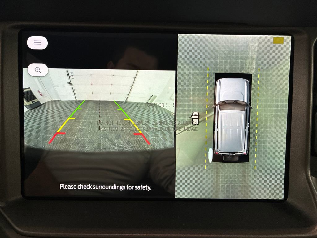 New 2025 Ford Bronco Badlands image 4