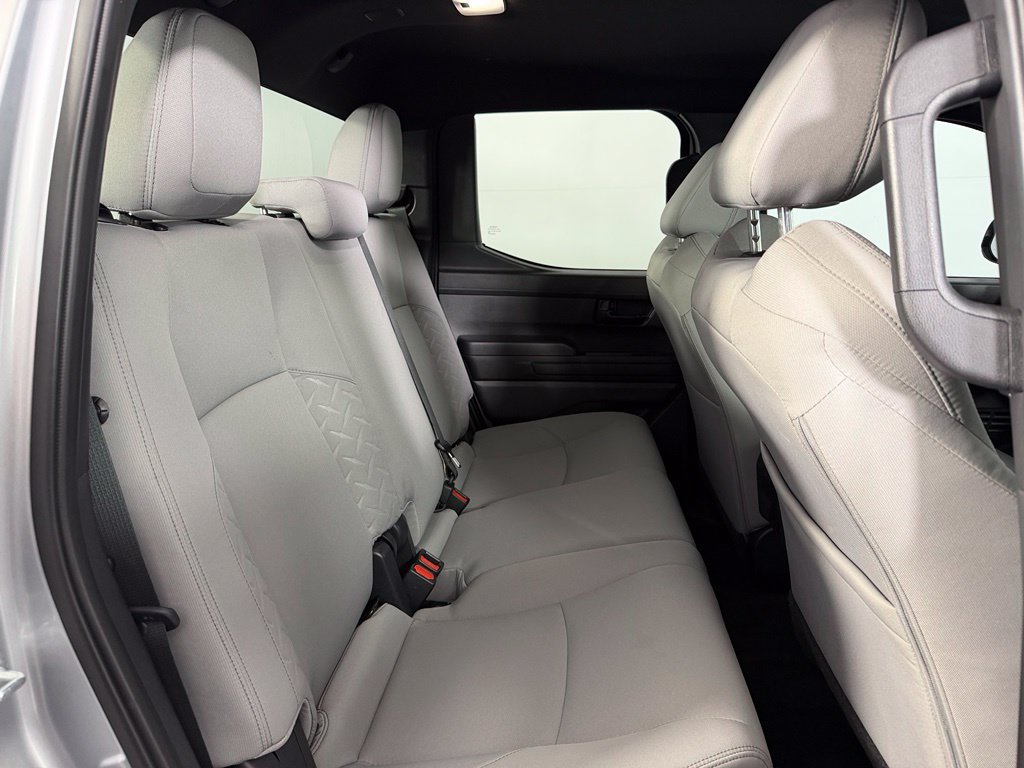 Used 2025 Toyota Tacoma SR5 AWD/4WD image 19