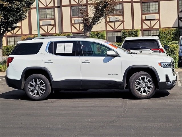 Used 2023 GMC Acadia SLT image 4