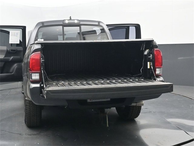 Used 2018 Toyota Tacoma SR image 34