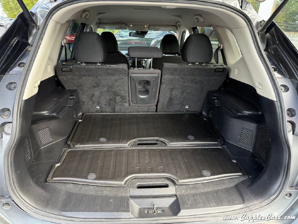 Used 2019 Nissan Rogue S w/ Special Edition Package image 7