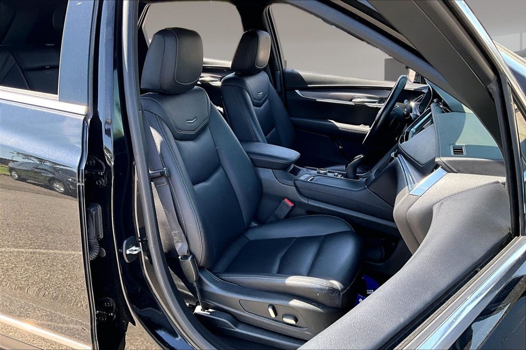Used 2023 Cadillac XT5 Luxury AWD/4WD image 7