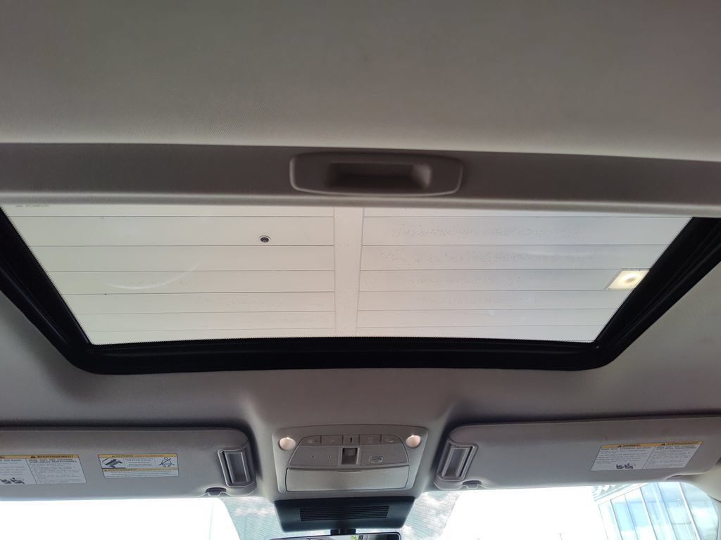 Used 2022 Nissan Armada Platinum RWD image 32