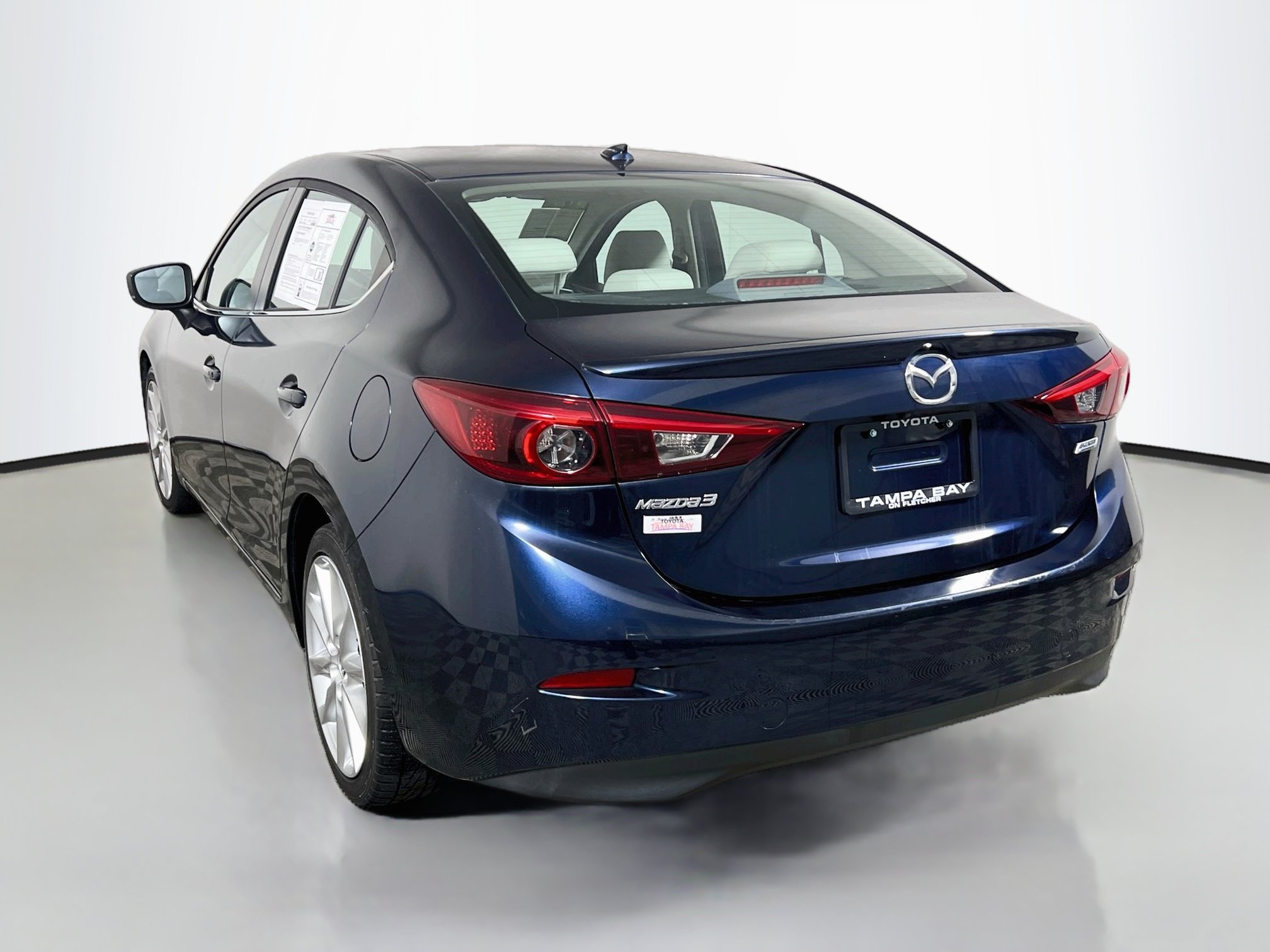 Used 2017 MAZDA MAZDA3 Grand Touring w/ Premium Equipment Package FWD image 8