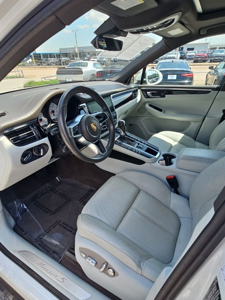 Used 2021 Porsche Macan S AWD/4WD image 12