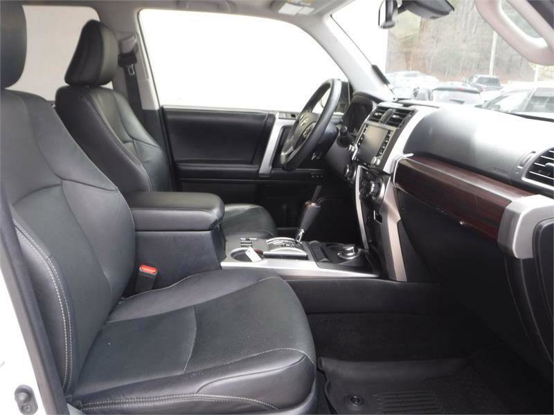 Used 2020 Toyota 4Runner 4WD image 4