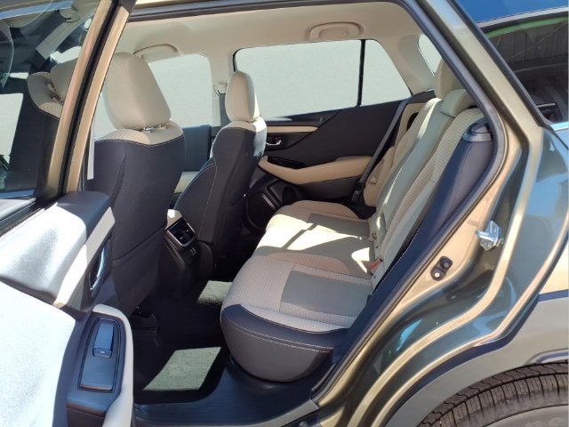 Used 2024 Subaru Outback Premium AWD/4WD image 22