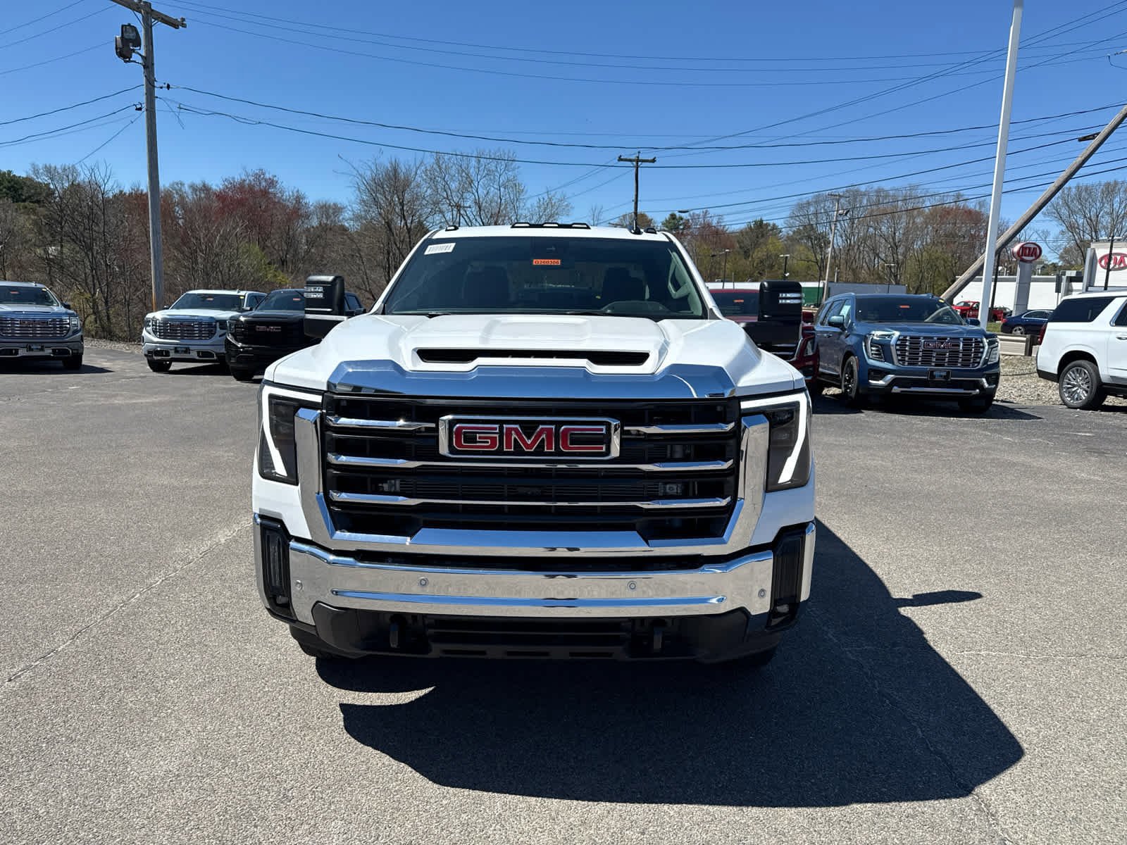 New 2026 GMC Sierra 2500 SLE w/ SLE Value Package; AWD/4WD image 8
